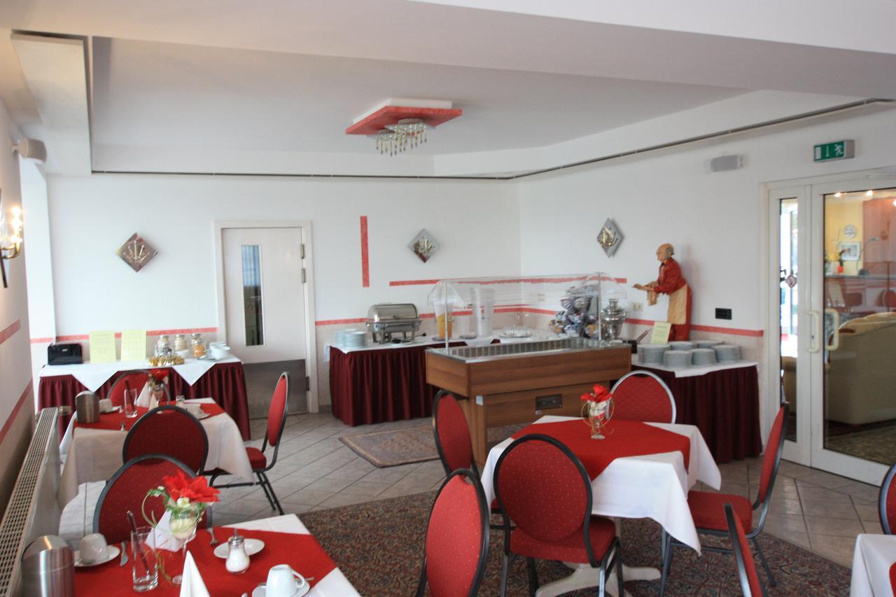 Hotel Buergerhof Hohenstein-Ernstthal Eksteriør billede