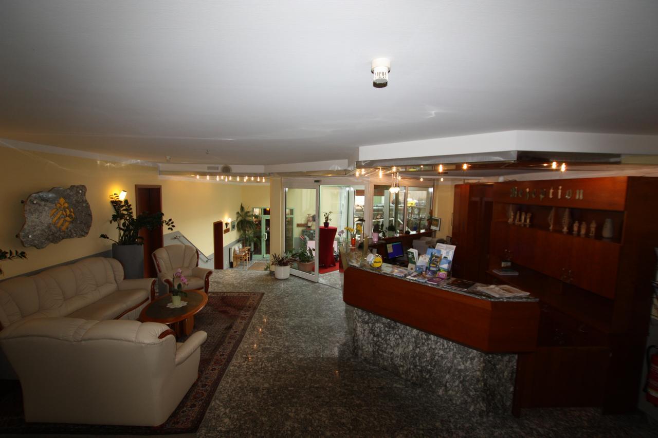 Hotel Buergerhof Hohenstein-Ernstthal Eksteriør billede