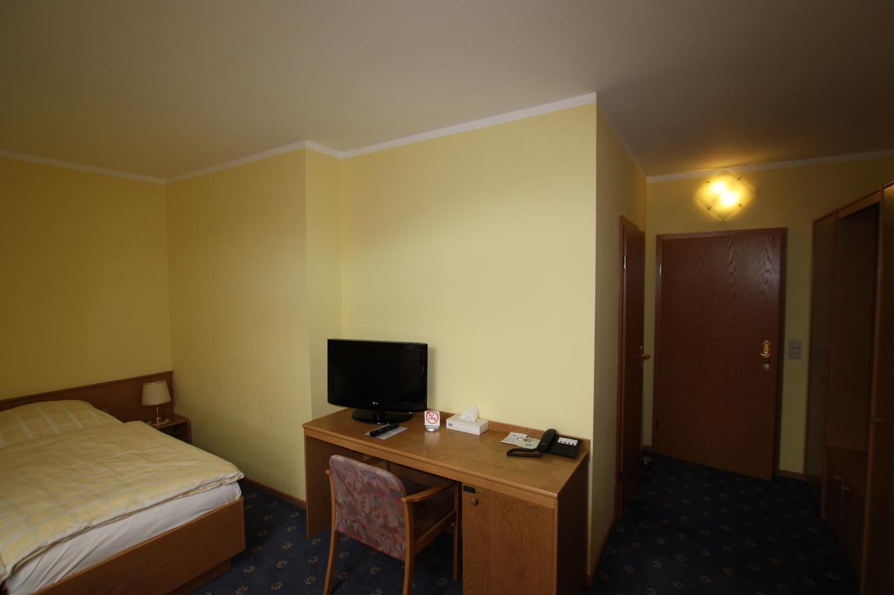 Hotel Buergerhof Hohenstein-Ernstthal Eksteriør billede